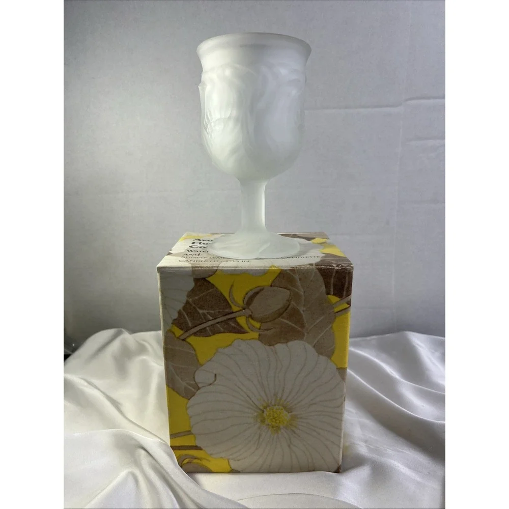 VTG AVON FLOWERFROST FROSTED WATER‎ GOBLET 6